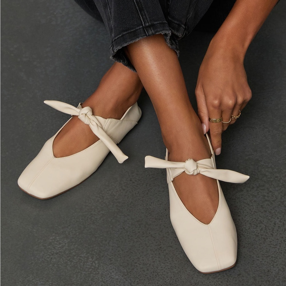 Vici Take My Hand Knotted Ballet Flats - Bone - NIB